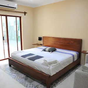 casa-xanath.quintano-roohotels.com/